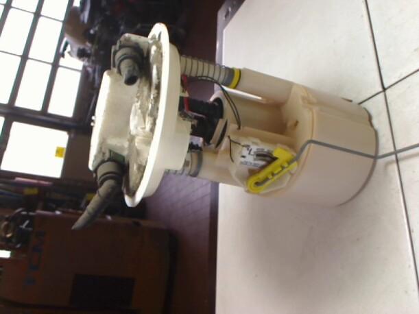 Foto: KRAFTSTOFFPUMPE eines Renault Clio 1.2
