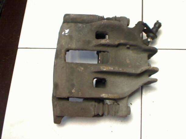Foto: BREMSSATTEL VORN RECHTS eines Peugeot 406