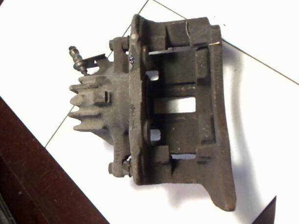 Foto: BREMSSATTEL VORN RECHTS eines Peugeot 406