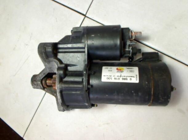Foto: ANLASSER / STARTER eines Peugeot 406