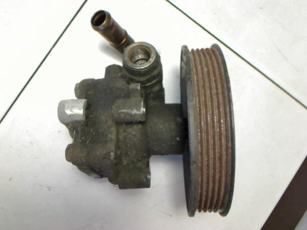 Foto: LENKGETRIEBEPUMPE eines VW Passat 1.6