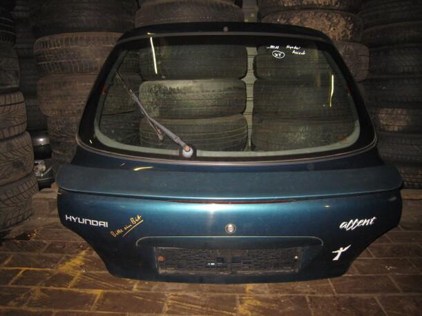 Foto: HECKKLAPPE / HECKDECKEL eines Hyundai Accent 1.5