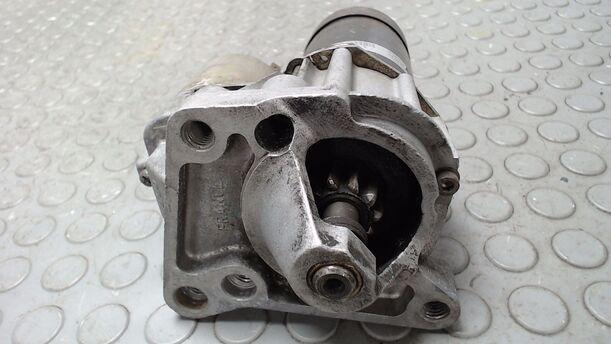 Foto: ANLASSER / STARTER eines Renault R 21