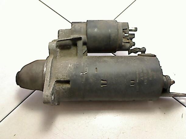 Foto: ANLASSER / STARTER BOSCH eines BMW 520i 24V