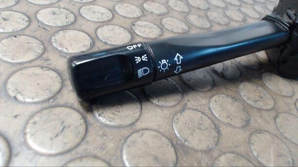Foto: BLINKSCHALTER/KOMBISCHALTER eines Honda Civic 1.3