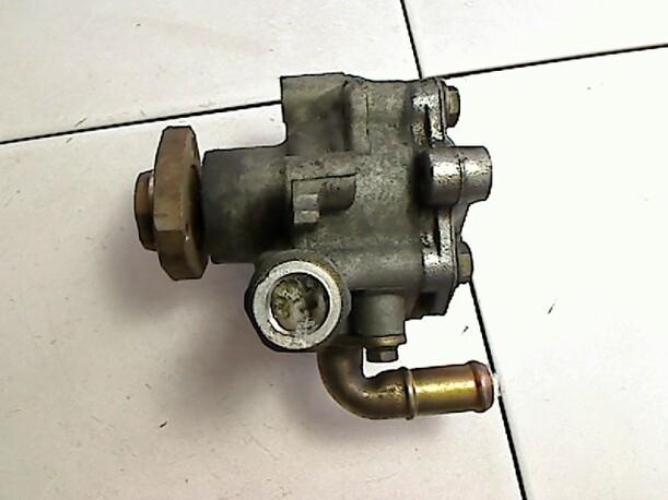 Foto: LENKGETRIEBEPUMPE eines VW Golf 1.6 Combispace