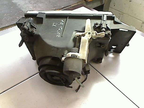 Foto: SCHEINWERFER LINKS eines Fiat Tipo 1400 i.e. Combispace