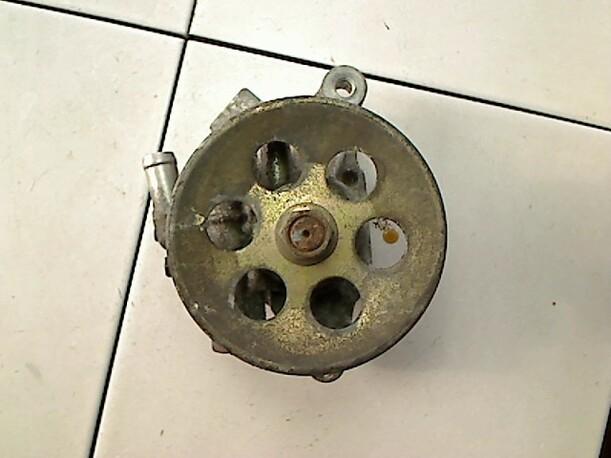Foto: LENKGETRIEBEPUMPE eines Honda Civic 1.5i Combispace