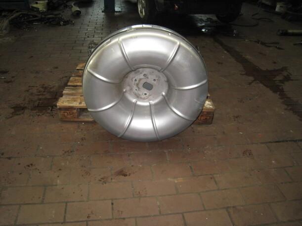 Foto: RESERVERADVERKLEIDUNG eines Opel Frontera 2.2 DTI Combispace