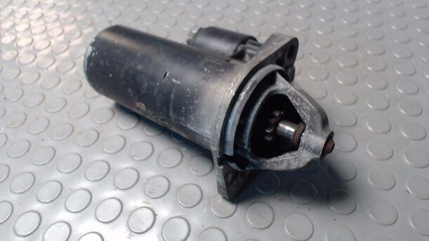 Foto: ANLASSER / STARTER BOSCH eines Saab 9000 2.3i Combispace