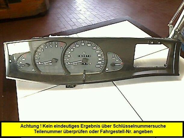 Foto: TACHOEINHEIT / TACHOMETER eines Opel Omega Caravan 2.2 16 V Combispace