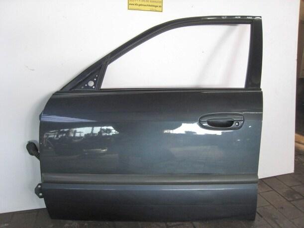 Foto: TÜR VORNE LINKS eines Mazda 626 2.0 TD Combispace