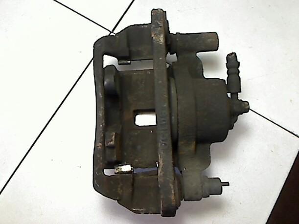 Foto: BREMSSATTEL VORN LINKS eines Mazda 626 2.0 TD Combispace