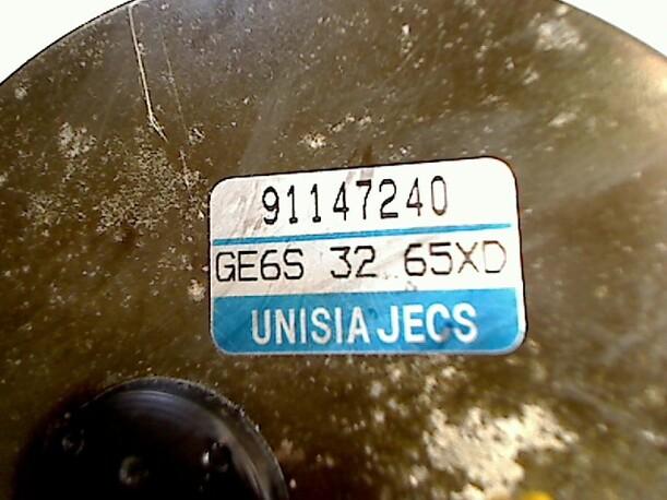 Foto: LENKGETRIEBEPUMPE eines Mazda 626 2.0 TD Combispace