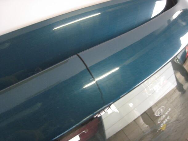 Foto: HECKKLAPPE / HECKDECKEL eines Kia Clarus Kombi Combispace
