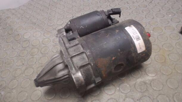 Foto: ANLASSER / STARTER (ZUBEHÖR) eines Kia Clarus Kombi Combispace