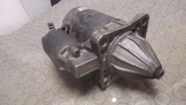 Foto: ANLASSER / STARTER (ZUBEHÖR) eines Kia Clarus Kombi Combispace