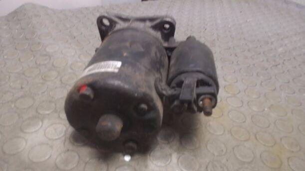 Foto: ANLASSER / STARTER (ZUBEHÖR) eines Kia Clarus Kombi Combispace