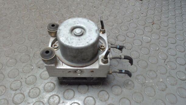 Foto: HAUPTBREMSAGGREGAT ABS eines Mazda Demio 1.5 Combispace