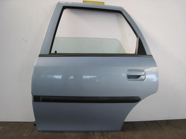 Foto: TÜR HINTEN LINKS eines Opel Vectra 1.8 Caravan Combispace