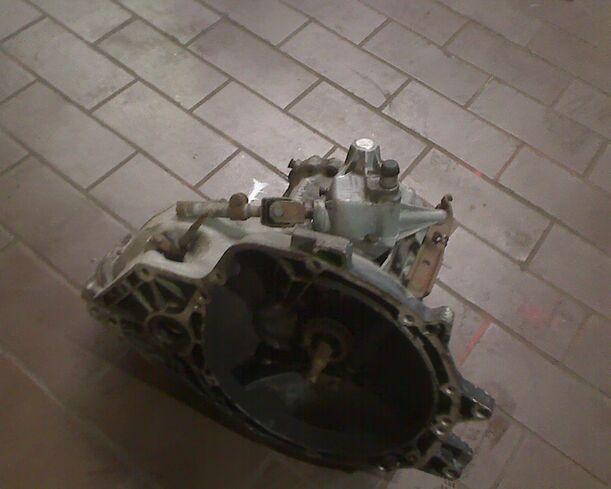 Foto: SCHALTGETRIEBE 4 GANG eines OPEL KADETT 1,2