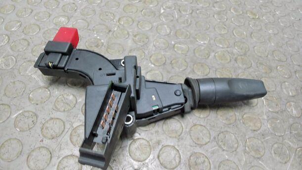 Foto: BLINKSCHALTER/KOMBISCHALTER LINKS eines Ford Scorpio