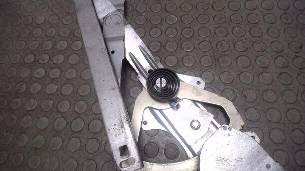 Foto: FENSTERHEBER HINTEN RECHTS eines Ford Scorpio