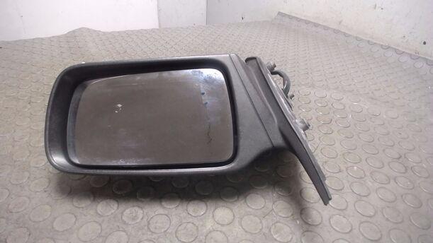 Foto: AUSSENSPIEGEL ELEKTR. VERSTELLBAR RECHTS eines Ford Scorpio