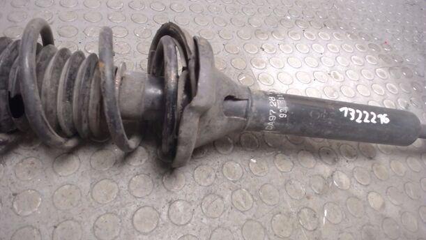 Foto: FEDERBEIN HINTEN LINKS eines Mazda 121 16V Canvas Top