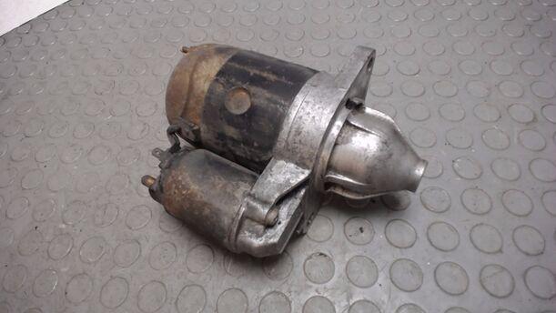 Foto: ANLASSER / STARTER eines Mazda 121 16V Canvas Top