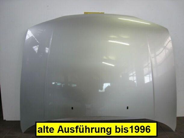 Foto: MOTORHAUBE eines Ford Mondeo