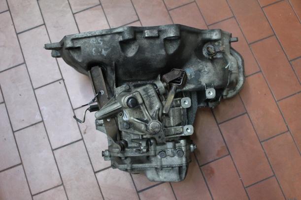 Foto: SCHALTGETRIEBE 5-GANG eines OPEL ASCONA C CC