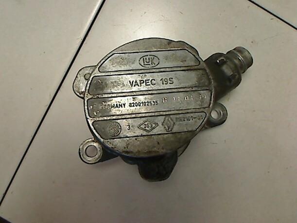 Foto: VAKUUMPUMPE eines Renault Laguna Grandtour 2.2 dCi