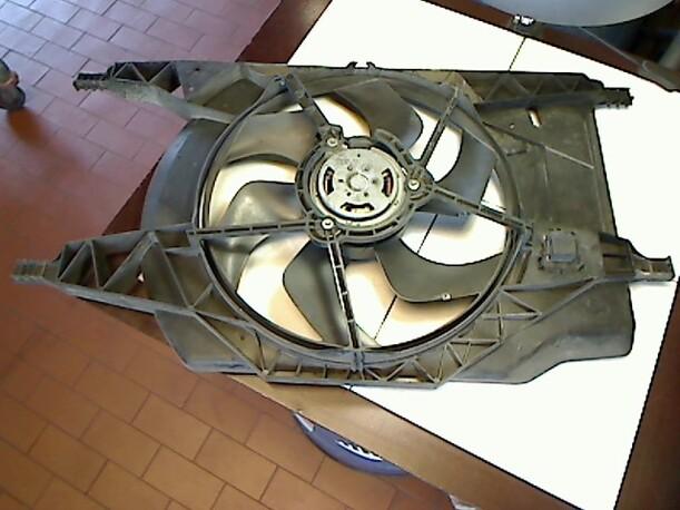 Foto: ELEKTROLÜFTER eines Renault Laguna Grandtour 2.2 dCi