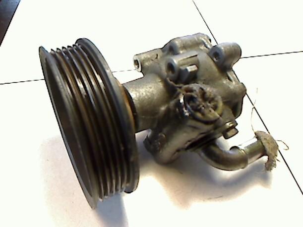 Foto: LENKGETRIEBEPUMPE eines VW Golf Variant 1.6