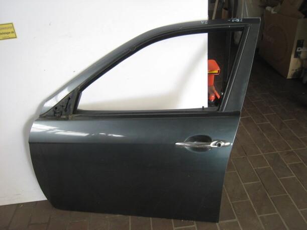 Foto: TÜR VORNE LINKS eines Alfa Romeo 156 1.9 JTD S