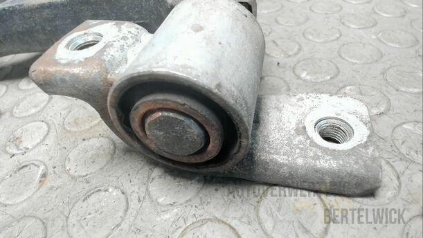 Foto: QUERLENKER VORNE LINKS eines Alfa Romeo 156 1.9 JTD S