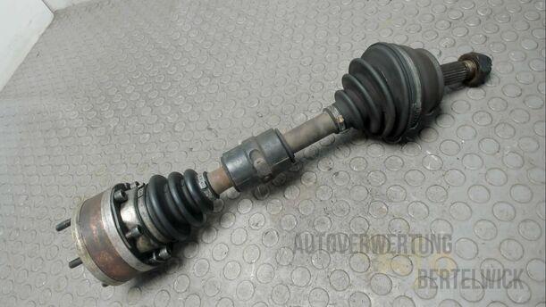 Foto: ANTRIEBSWELLE LINKS eines Alfa Romeo 156 1.9 JTD S