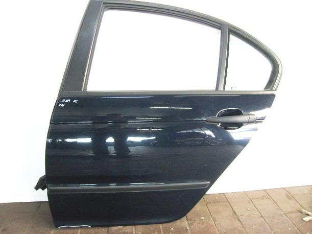 Foto: TÜR HINTEN LINKS eines BMW 318i