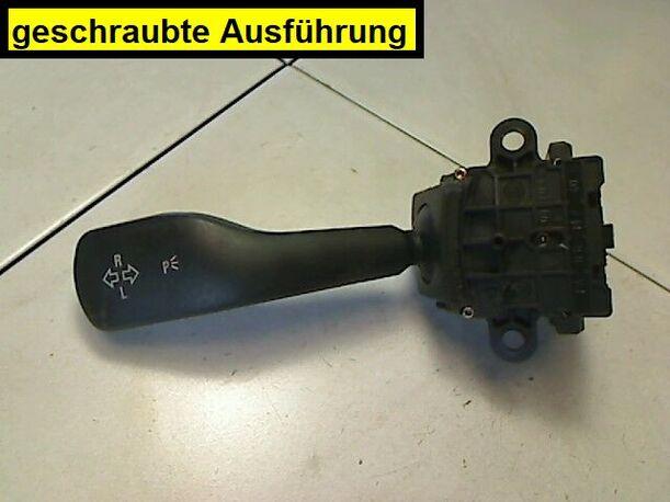 Foto: BLINKSCHALTER/KOMBISCHALTER eines BMW 318i