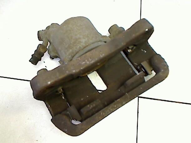 Foto: BREMSSATTEL VORN LINKS eines Mitsubishi Colt 1300 S