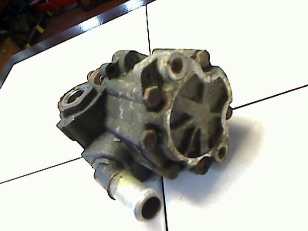 Foto: LENKGETRIEBEPUMPE eines VW Golf 1.8 S