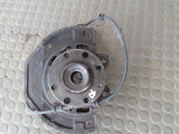 Foto: ACHSSCHENKEL VORN RECHTS eines Opel Vectra 1.8 Caravan CD