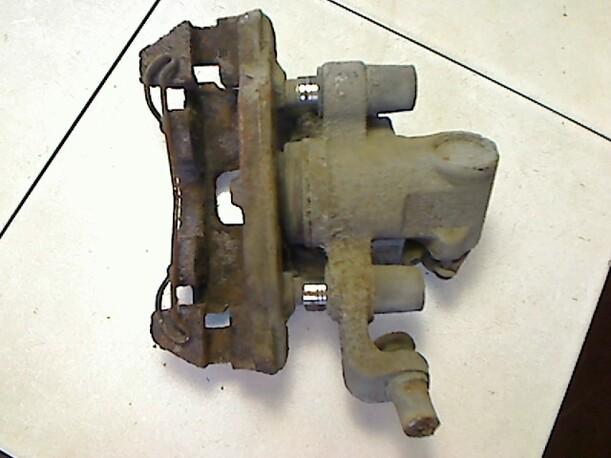 Foto: BREMSSATTEL HINTEN RECHTS eines Volvo 480 S