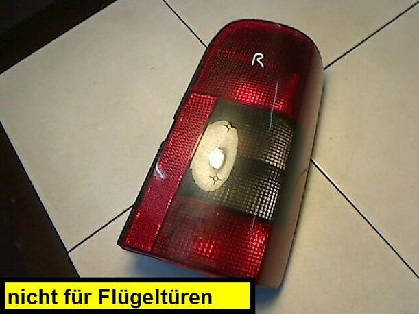 Foto: HECKLEUCHTE / RÜCKLICHT  RECHTS eines Peugeot Partner Kombi 75