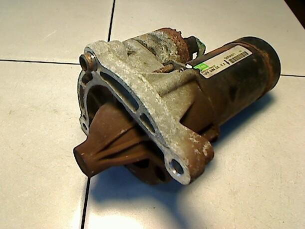 Foto: ANLASSER / STARTER VALEO eines Peugeot Partner Kombi 75