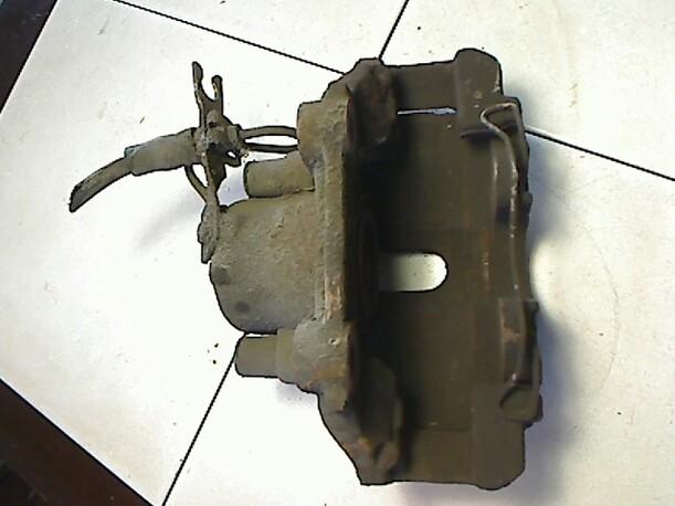 Foto: BREMSSATTEL VORN LINKS eines Audi A4 Avant 2.4 S