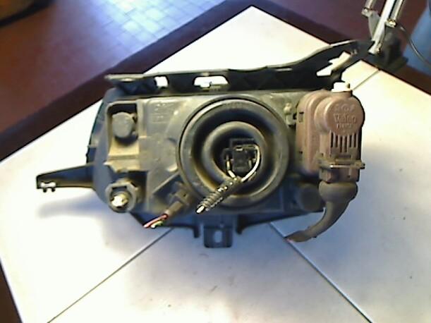 Foto: SCHEINWERFER RECHTS eines Citroen Saxo 1.1 S