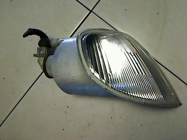 Foto: BLINKER / BLINKLEUCHTE RECHTS eines Citroen Saxo 1.1 S