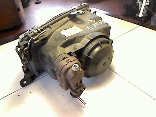 Foto: SCHEINWERFER KOMPLETT LINKS eines Peugeot 306 S